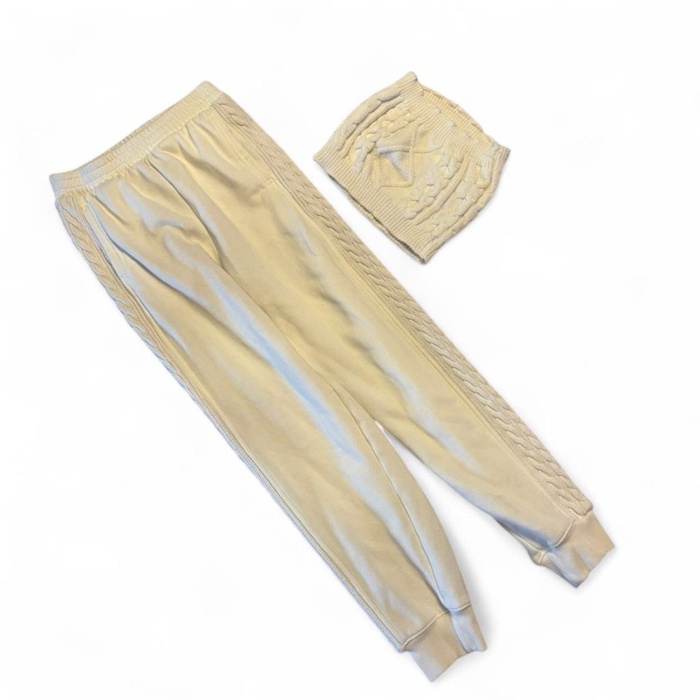 Aerie cream knit joggers and matching crop tube top set 💛